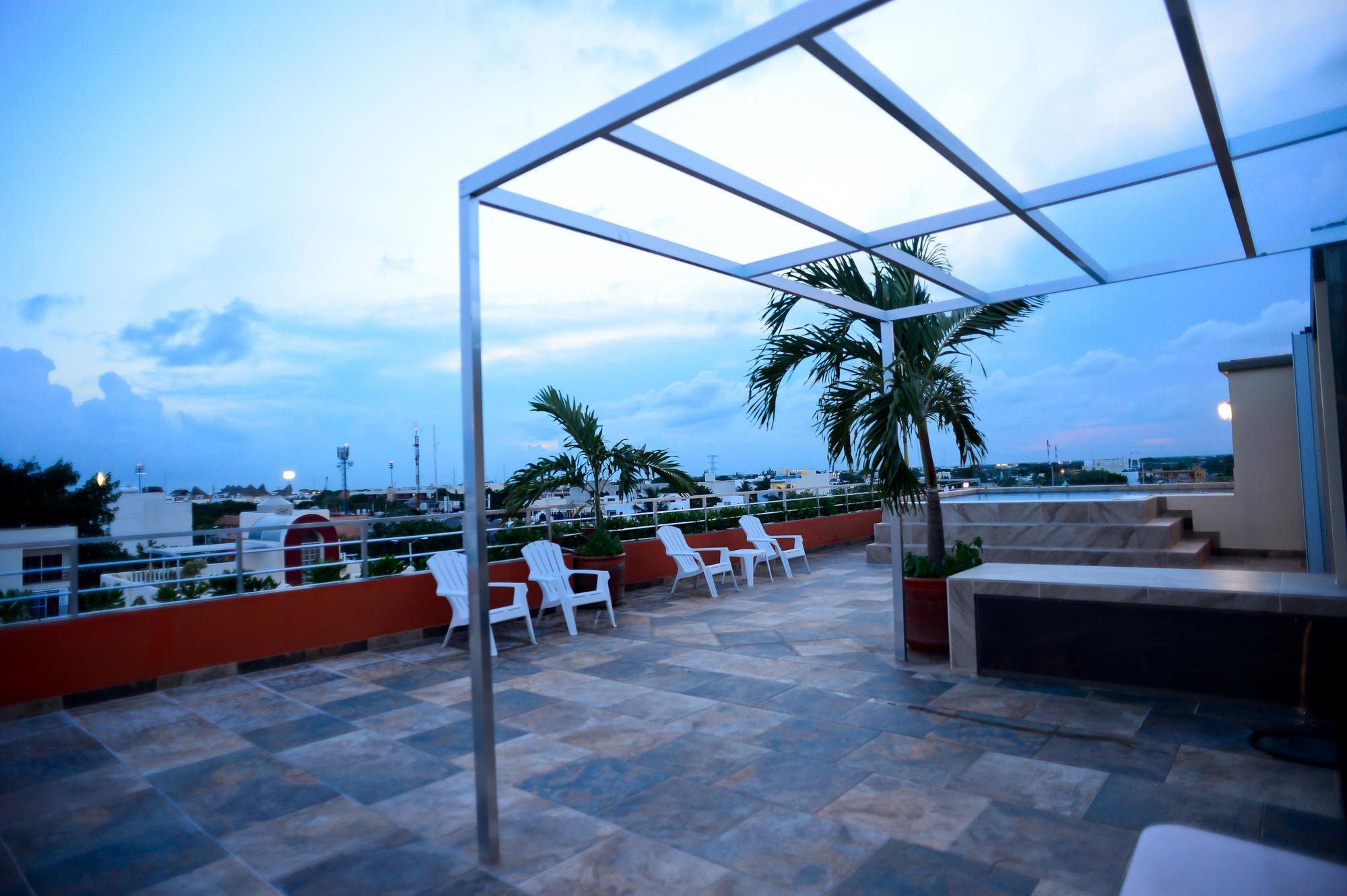 Sunrise 42 Suites Hotel Playa del Carmen Bagian luar foto