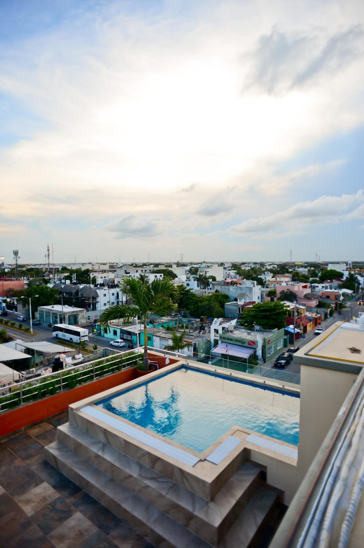 Sunrise 42 Suites Hotel Playa del Carmen Bagian luar foto