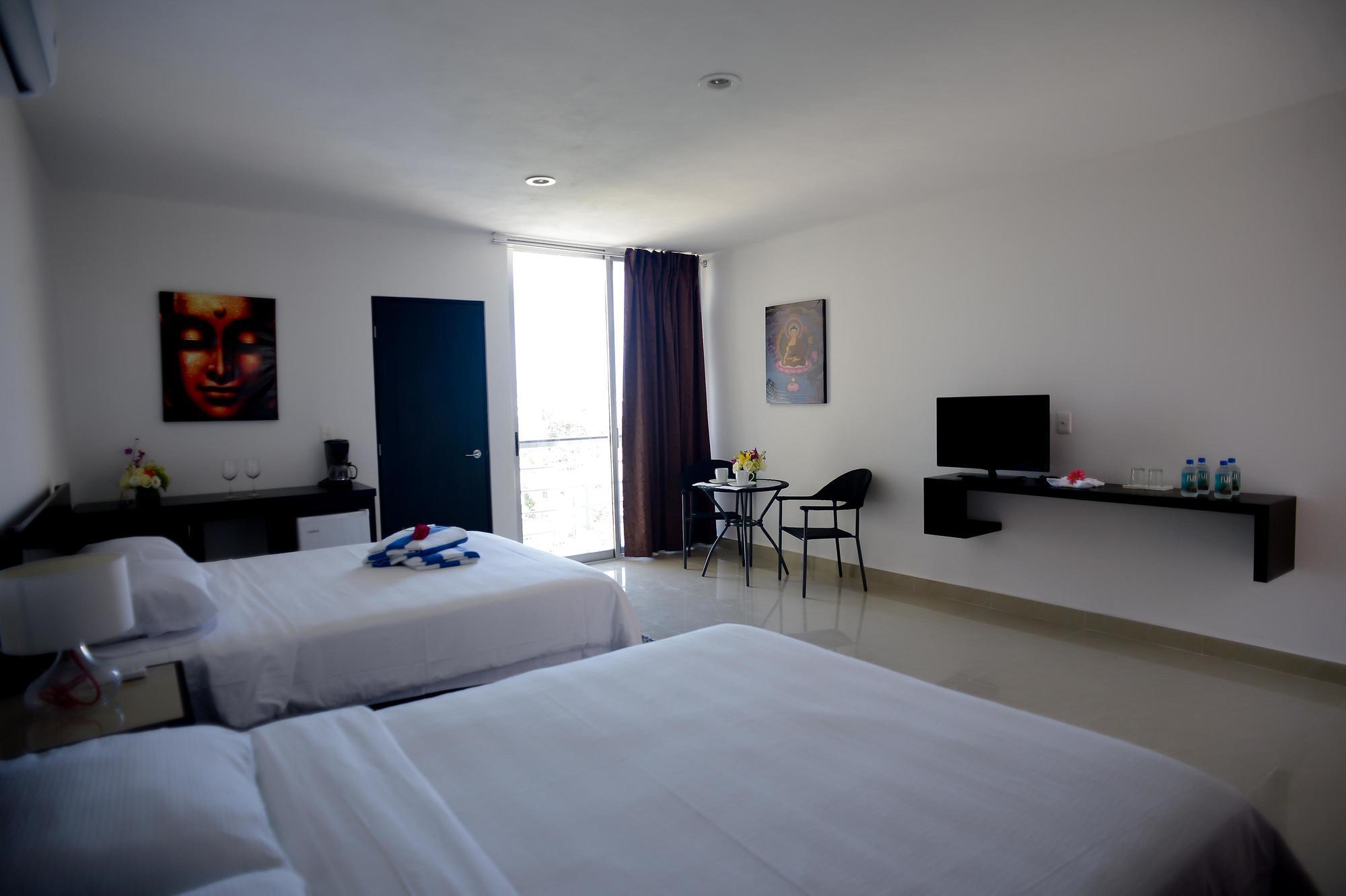 Sunrise 42 Suites Hotel Playa del Carmen Bagian luar foto