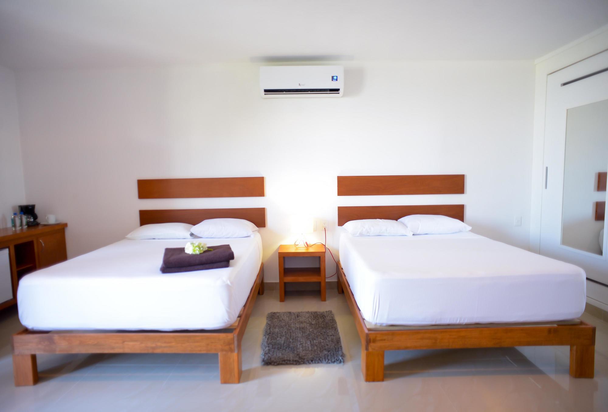 Sunrise 42 Suites Hotel Playa del Carmen Bagian luar foto